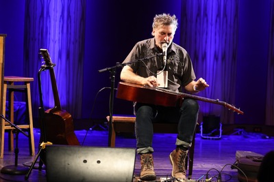 Joe Crookston – A Special Engagement at The Buttonball Barn